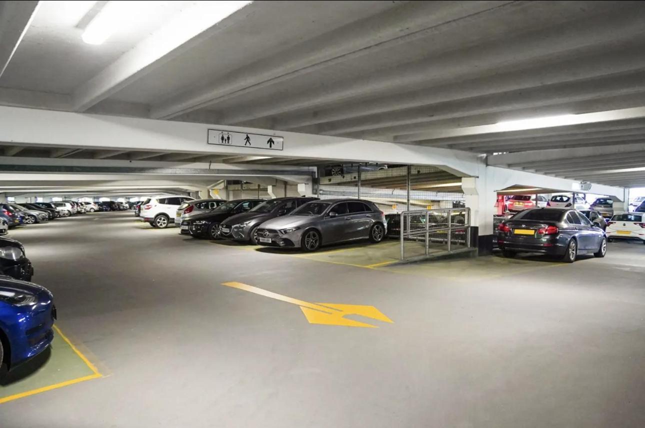 Central Leeds Dock Apt&Free Secure Parking! Экстерьер фото